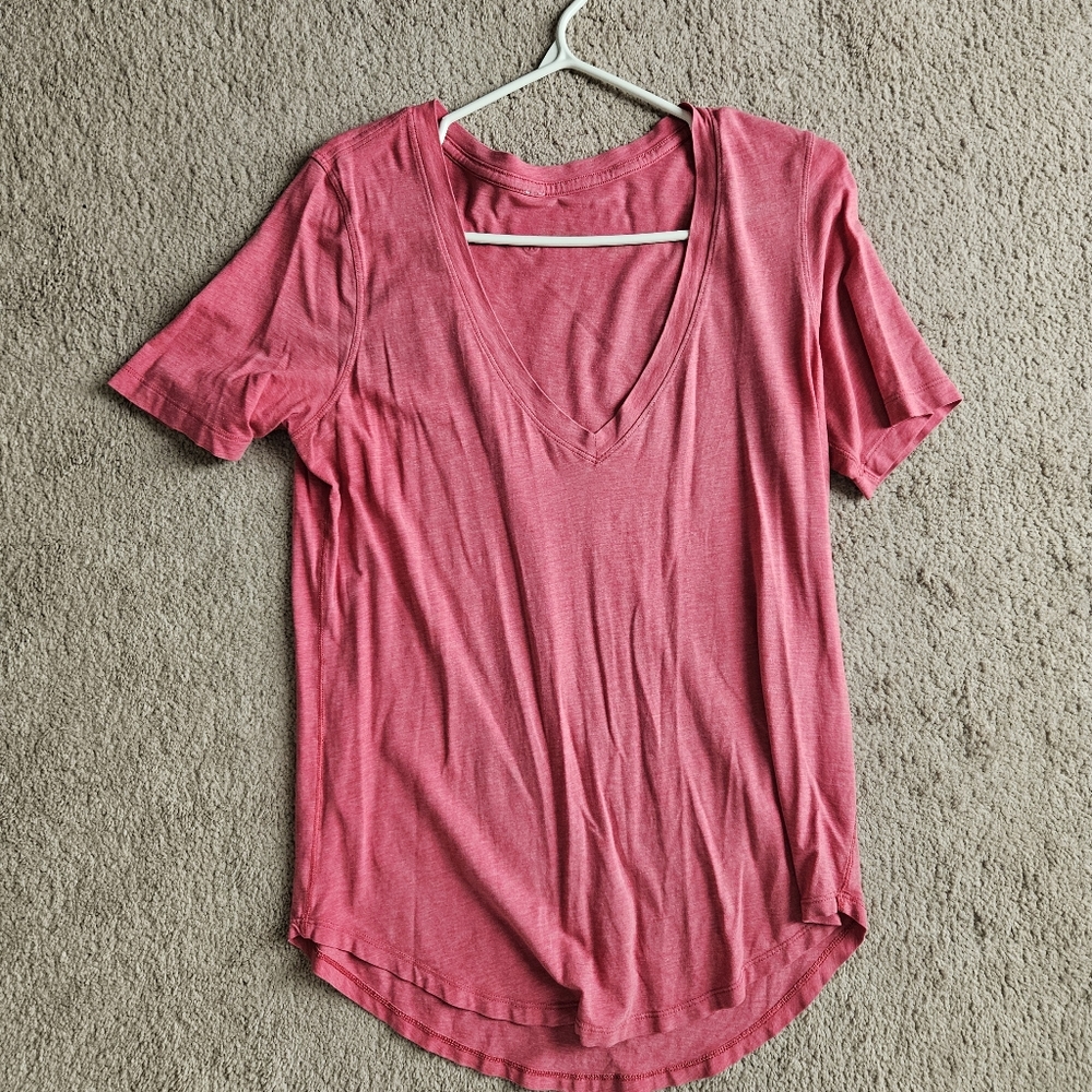 Lululemon Pink V-Neck Tshirt